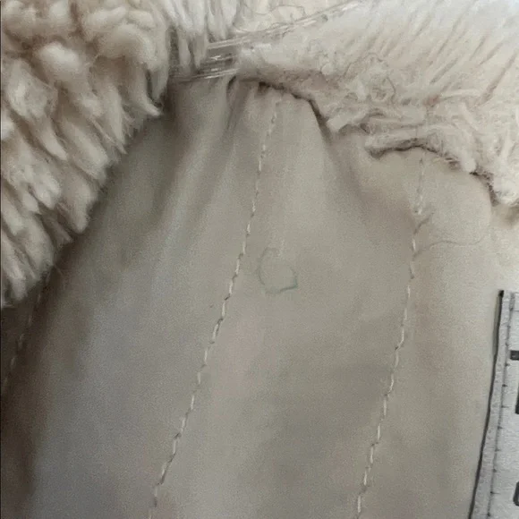 4/$20 Zara Gray Pea Coat with Cream Lining - Picture 3 of 7